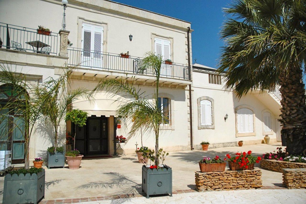 Charme Hotel Villa Principe Fitalia Fanusa Exterior foto